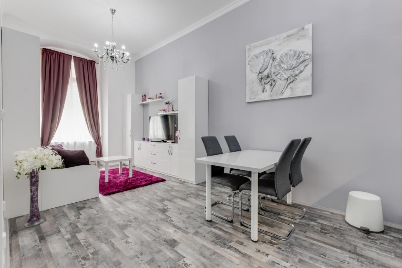 Apartment Thunovska 10 Prague Ngoại thất bức ảnh